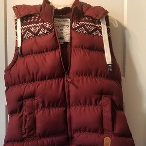 Tokyo Laundry Fair Isle Faux Fur Hood Maroon Vest-Medium